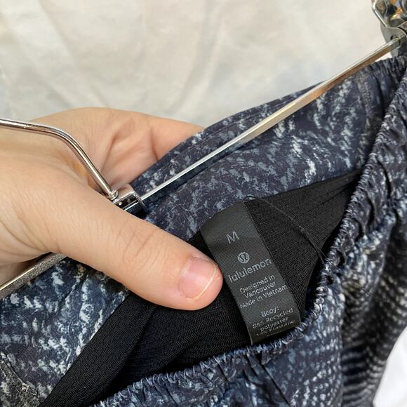 lululemon Bleached Herringbone Multi surge shorts - Picture 4 of 6